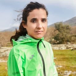 JOMA Chubasquero Mujer R-Trail Nature Verde Flúor 23 JOMA Chubasquero Mujer R-Trail Nature Verde Flúor -Deportiva Ropa Tienda 901528.020 4